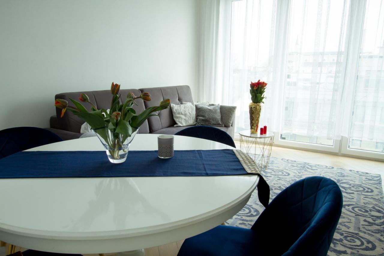 Nowy Apartment Przy Placu Szembeka Varšava Exteriér fotografie