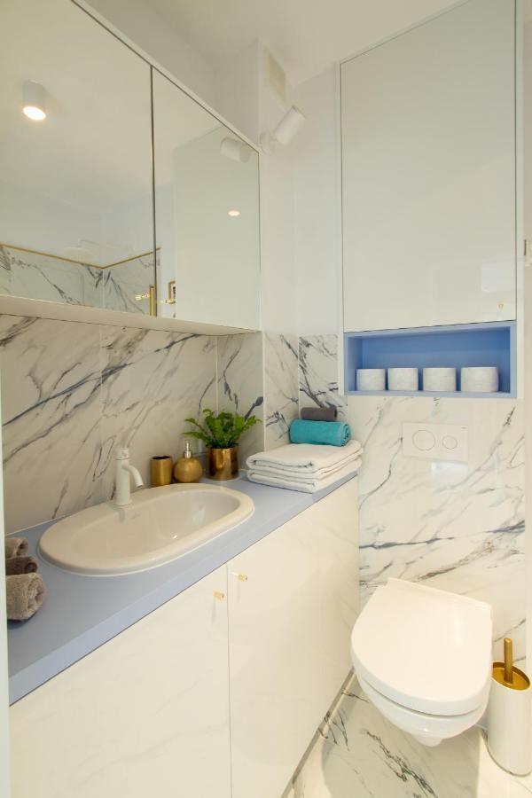 Nowy Apartment Przy Placu Szembeka Varšava Exteriér fotografie