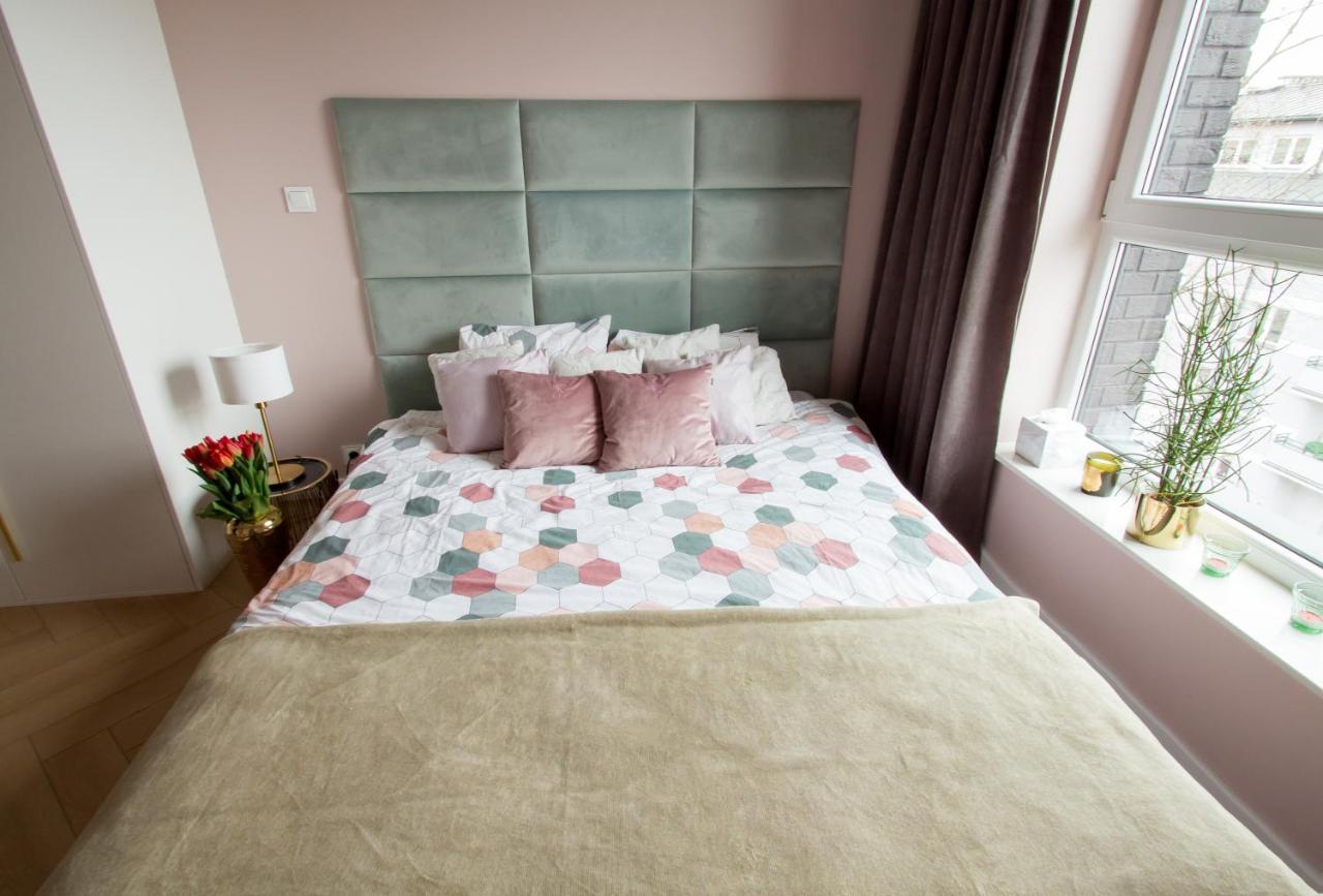 Nowy Apartment Przy Placu Szembeka Varšava Exteriér fotografie
