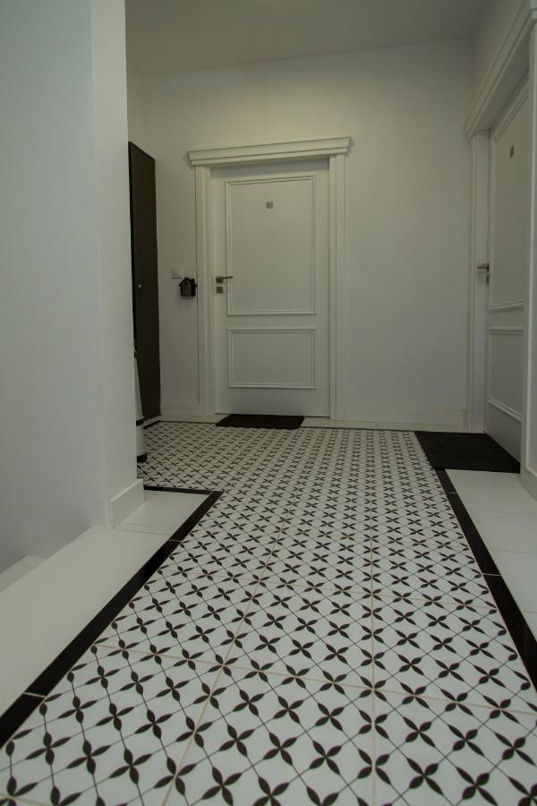 Nowy Apartment Przy Placu Szembeka Varšava Exteriér fotografie