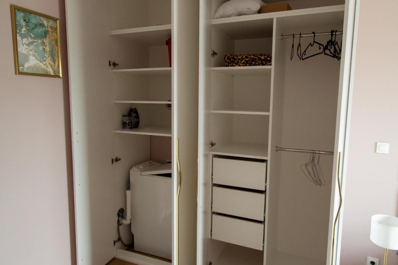 Nowy Apartment Przy Placu Szembeka Varšava Exteriér fotografie